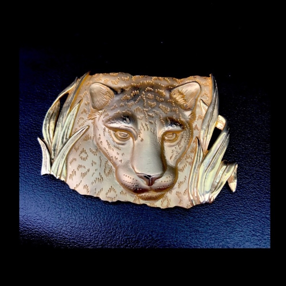 Vintage Park Lane leopard cat pin brooch pendant 3”X 2” Circa 1980s–1990s